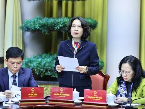 Phụ nữ sinh đủ 2 con được hỗ trợ tiền, ưu tiên mua nhà ở xã hội