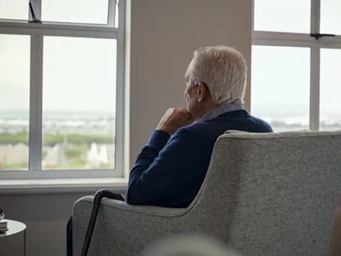 Nuôi con trai duy nhất để dưỡng già, tới tuổi nghỉ hưu tôi mới hiểu: Vào viện dưỡng lão, cuộc sống là an nhàn nhất!