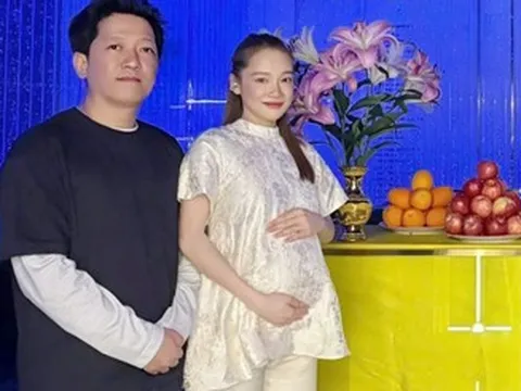 Nhã Phương bụng bầu vượt mặt, con trai cao lớn của hoa hậu Hà Kiều Anh