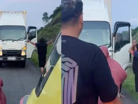 Bỏ quên vợ ở trạm dừng nghỉ, chồng chắp tay cảm ơn người giúp đỡ