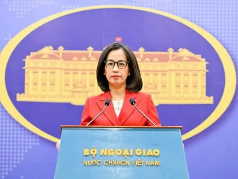 Việt Nam phản ứng việc Trung Quốc khai trương trung tâm thương mại trên đảo Phú Lâm