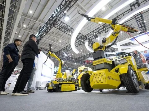 Công nghệ 9/1: Tham vọng AI của Trung Quốc 2027, EU nới quy định về Big Tech