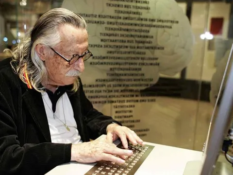 Nghịch lý Weizenbaum: Tại sao cha đẻ của chatbot đầu tiên lại dành cả đời để cảnh báo về "đứa con" của mình?