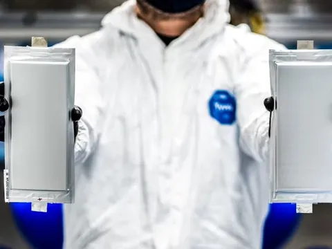 Quốc gia này đầu tư hơn 700 triệu USD sản xuất pin thể rắn - lỏng: Ngày xe điện chạy hơn 1000km/1 lần sạc đến gần lắm rồi