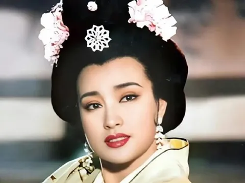 Minh tinh Lưu Hiểu Khánh tái diễn vai Võ Tắc Thiên lần thứ 5 ở tuổi 76