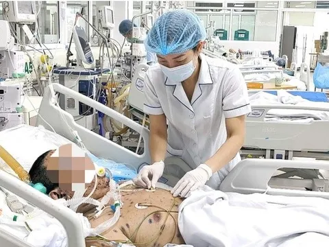 Điều trị sai cách khi mắc bệnh truyền nhiễm, bệnh nhân 36 tuổi suy hô hấp nặng