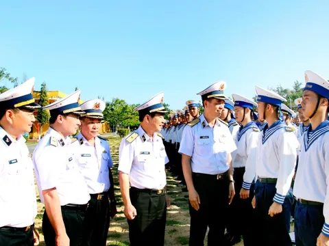 Vùng 4 Hải quân vững vàng 'trận địa tư tưởng' nơi đầu sóng, ngọn gió