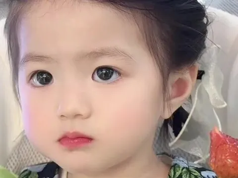 Con gái buồn vì được bố đặt tên quá kêu: Kỷ Thượng Tiên Đan, biết tên các thành viên khác trong gia đình, dân mạng trầm...