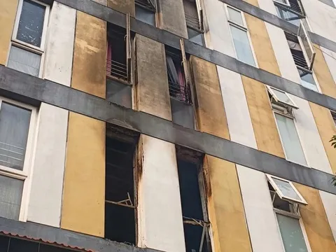 Hiện trường vụ cháy nhà trọ làm 7 người mắc kẹt