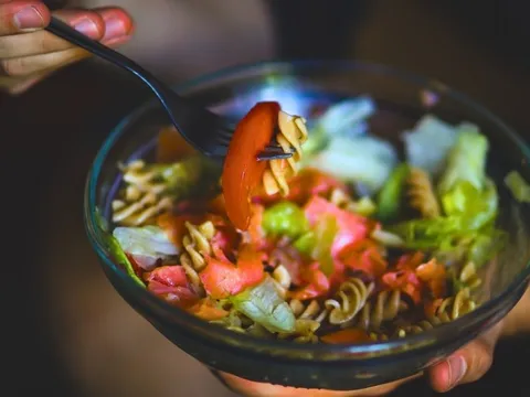 Một thay đổi nhỏ khi ăn giúp bạn giảm calo và mỡ bụng hiệu quả