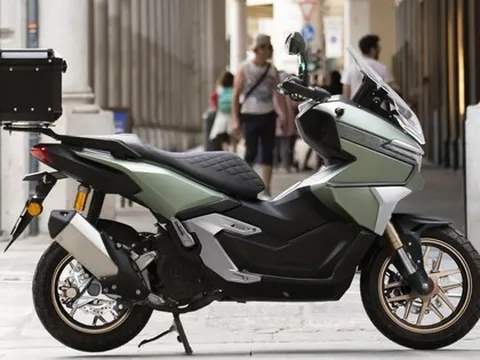 Nhẹ hơn đối thủ gần 40kg, mẫu xe tay ga 'độc lạ' này liệu có làm nên chuyện trước Honda và Yamaha?