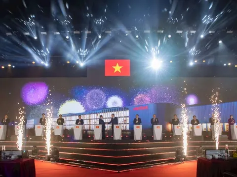 Đúng 10h46, Viettel chính thức thực hiện sứ mệnh lịch sử