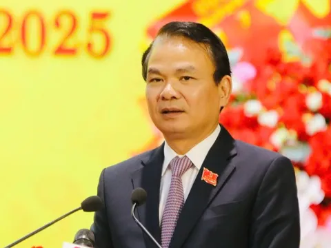 Giới thiệu Bí thư Tỉnh ủy Ninh Bình Đặng Xuân Phong ứng cử đại biểu Quốc hội