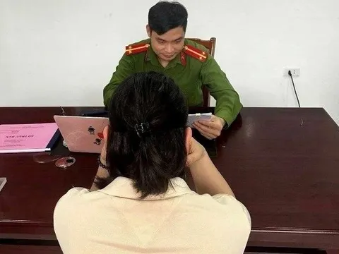 Công ty tự đăng nhập rồi chuyển khoản 220 triệu đồng từ tài khoản nhân viên: Người phụ nữ Hà Nội báo công an