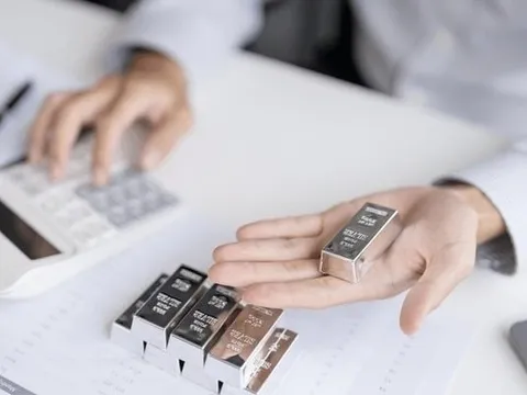 ‘Phải rất can đảm mới đầu tư bạc lúc này’