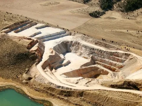 Phát hiện mỏ phốt phát khổng lồ làm rung chuyển ngành xe điện: Trữ lượng 77 tỷ tấn, đủ dùng trong 50 năm