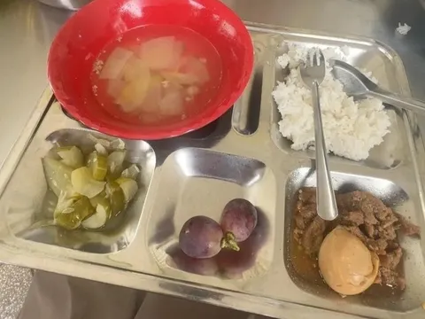 TP.HCM chỉ đạo khẩn về ngộ độc thực phẩm ở trường học