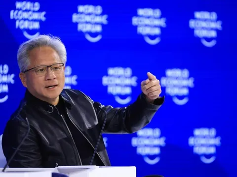 CEO Nvidia chỉ ra ngành nghề hưởng lợi từ AI