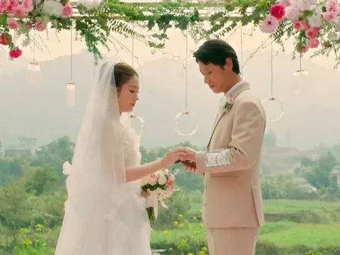 Mỹ nhân VTV thế hệ mới cùng lúc công khai 2 đám cưới