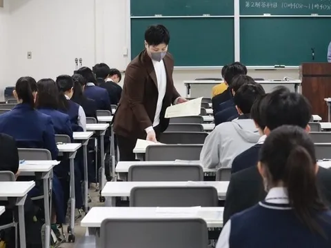 ChatGPT đạt điểm tuyệt đối 9/15 môn thi đại học của Nhật Bản