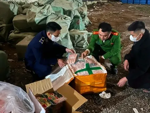 Phát hiện hơn 10 tấn thực phẩm nhập khẩu trôi nổi đang trên đường tiêu thụ