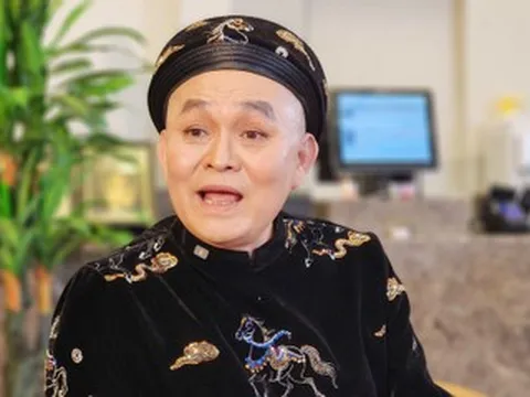 Nghệ sĩ Xuân Hinh: Làm gì có ai như tôi, 2h sáng vẫn múa may quay cuồng trên giường