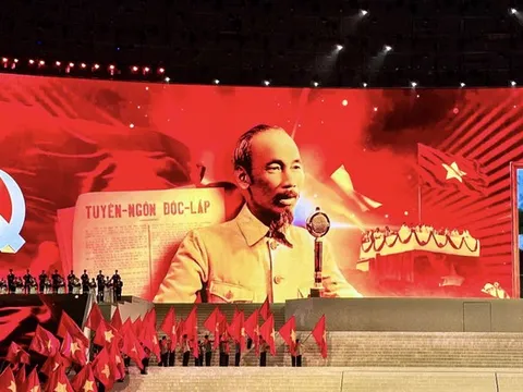 Khai mở sức mạnh văn hoá Việt Nam - Bài 1: Sứ mệnh đi trước “soi đường”