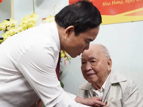 Ghi nhận những cống hiến bền bỉ