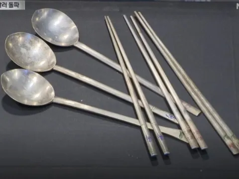 Cảnh tượng chưa từng có: Giá bạc lập đỉnh, người dân xếp hàng bán thìa dĩa cũ kiếm lời