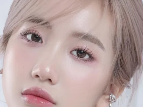 Khánh Huyền – hành trình nhan sắc từ hot girl học đường đến đề cử “100 gương mặt đẹp nhất thế giới 2026”