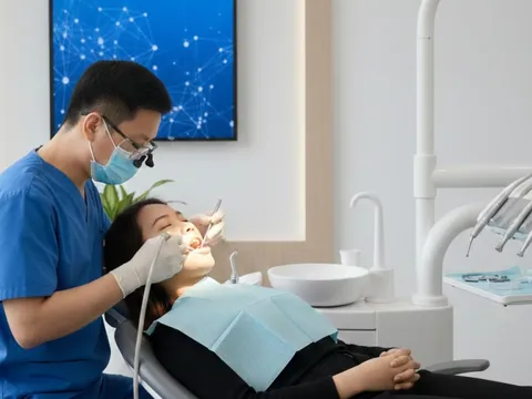 Sử dụng thạch tín trong điều trị tủy răng có thể gây hoại tử xương