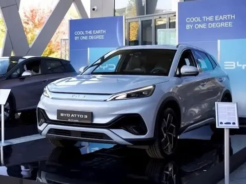 Đường sang Mỹ gặp khó vì thuế quan, hãng xe điện lớn nhất thế giới quyết định chơi lớn kiện thẳng chính phủ Mỹ