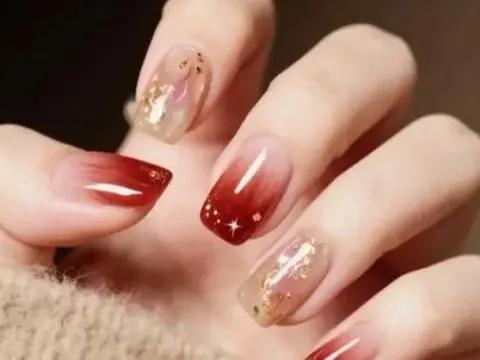 Làm nail ngày tết sao cho tinh tế, đẹp bền?