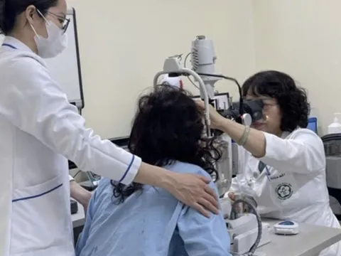 Pháo nổ khiến người phụ nữ mất thị lực vĩnh viễn