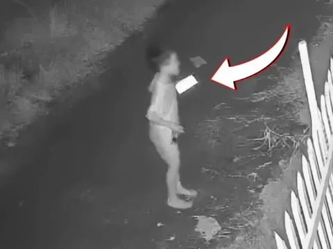 Camera cảnh bé trai liên tục cầu xin ngày đầu năm “Mẹ biết lỗi rồi. Ba ơi, con xin ba”, nhiều người nghe mà bật khóc