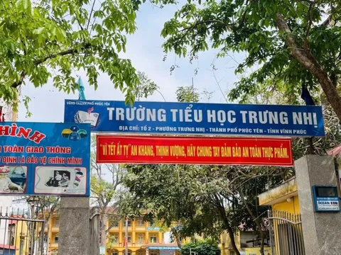 Vụ 'học sinh liếm đất' ở Phú Thọ: Cô giáo giải thích gì?