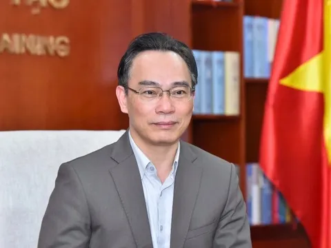 Hai phép thử với quyền Bộ trưởng Bộ GD&ĐT