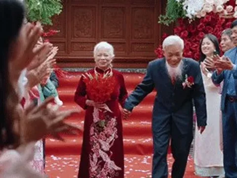 Vợ chồng U90 ở Hưng Yên kỷ niệm 70 năm bên nhau, con cháu rơi nước mắt