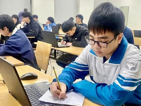 Bỏ bằng tốt nghiệp THCS, giao hiệu trưởng cấp bằng tốt nghiệp THPT