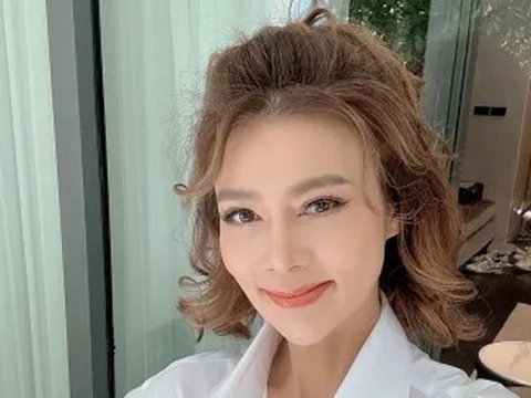 Phát ngôn miệt thị đồng nghiệp, nữ diễn viên 49 tuổi nhận cái kết đắng