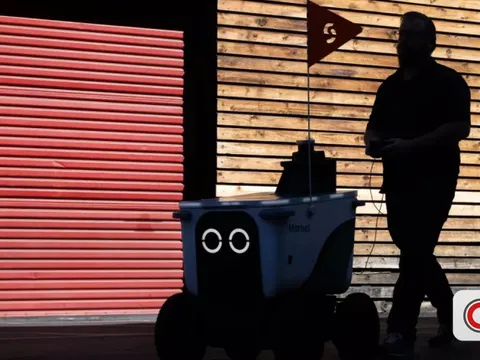 Bị AI cướp việc, tài xế công nghệ chuyển sang làm nghề 'chăn dắt robot' với mức lương 1,4 tỷ đồng