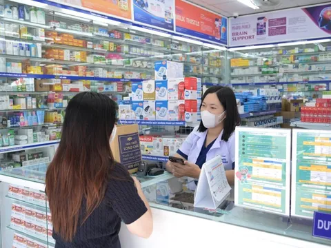 Nhìn màn hình điện tử liên tục, mắt chịu những ảnh hưởng nào?