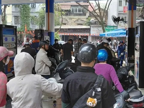 Chính phủ cho phép điều hành ngay giá xăng dầu nếu giá cơ sở tăng từ 7%