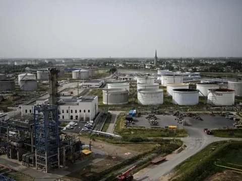 G7 ‘chưa sẵn sàng’ giải phóng kho dự trữ dầu