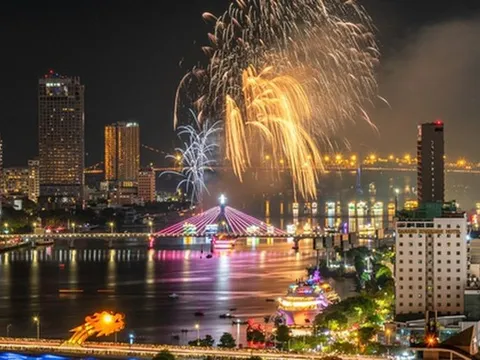 Lễ hội pháo hoa Đà Nẵng 2026 hút khách với giá vé từ bình dân đến VIP