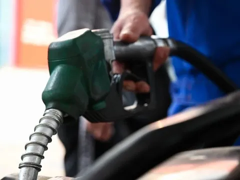Những nơi giá xăng rẻ không tin nổi