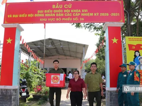 Tp.HCM: Rực rỡ cờ hoa, sẵn sàng cho bầu cử ĐBQH và HĐND các cấp