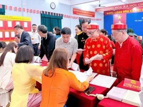 Nhiều tỉnh đã có hơn 99% cử tri đi bỏ phiếu bầu đại biểu Quốc hội và đại biểu HĐND các cấp