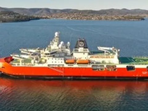 Cuba thiếu nhiên liệu trầm trọng, một tàu chở 730.000 thùng dầu thô bất ngờ tiến đến