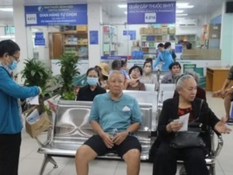 Lương cơ sở dự kiến tăng 8%, BHYT thay đổi ra sao?